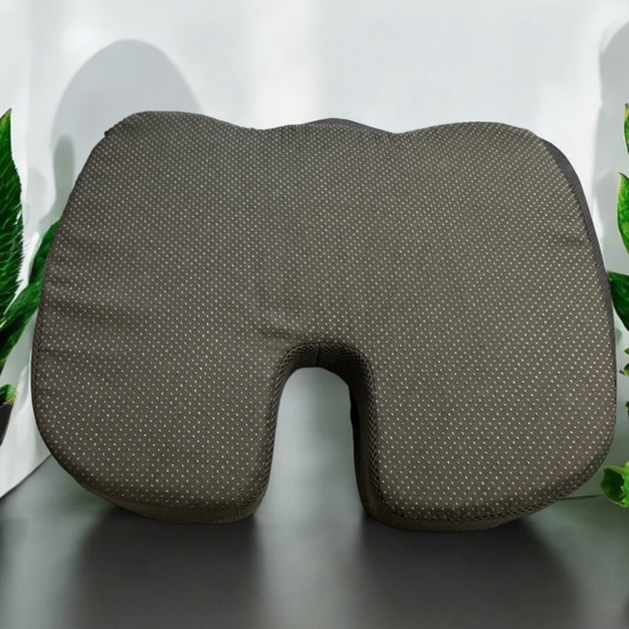 Xtreme Comforts  NWT Size 18" x 14" x 3" - Picture 2 of 6